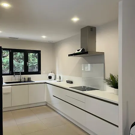 4 Villa